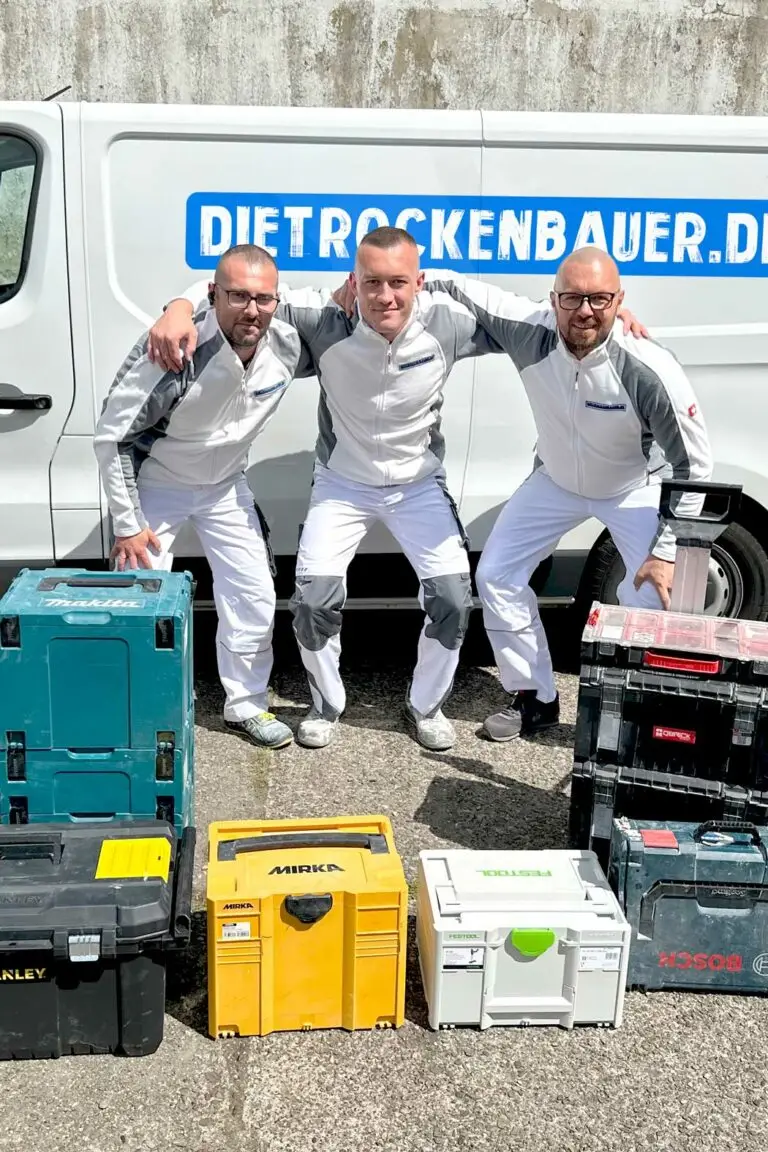 Unser Team mit Eqipment